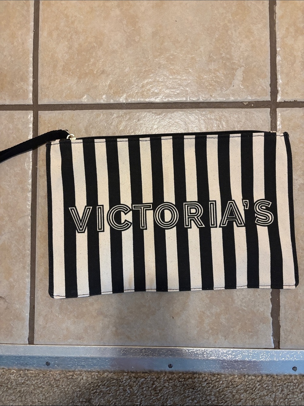 Victoria's Secret Black and White Striped Wristlet Pouch - Picture 2 of 4